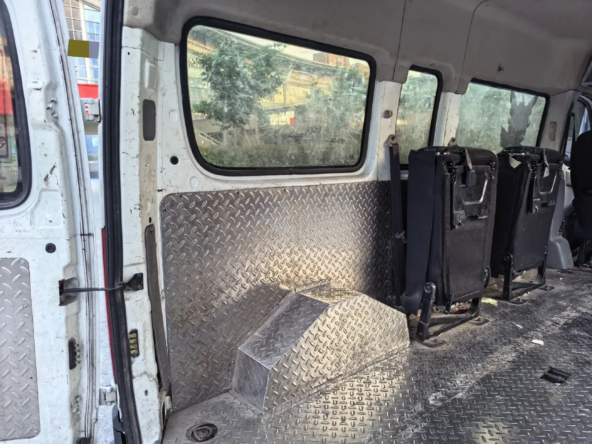 2020 MAXUS XinTu V80 2.5T 136HP L4 6MT,autocango,china used car exporter,china ev exporter,chinese used car exporter,chinese used ev exporter