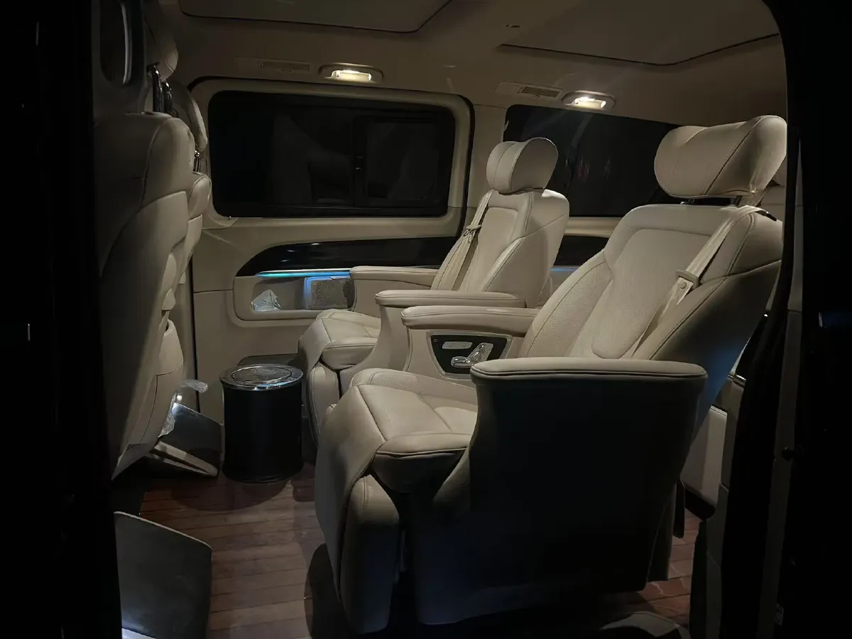 2018 Mercedes-Benz V Class 2.0T 211HP L4 7AT,autocango,china used car exporter,china ev exporter,chinese used car exporter,chinese used ev exporter