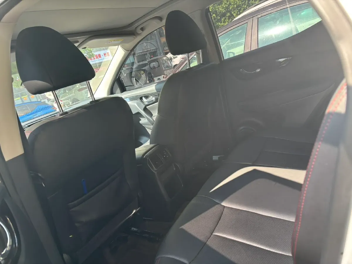 2023 Nissan Qashqai 2.0L 151HP L4 CVT,autocango,china used car exporter,china ev exporter,chinese used car exporter,chinese used ev exporter