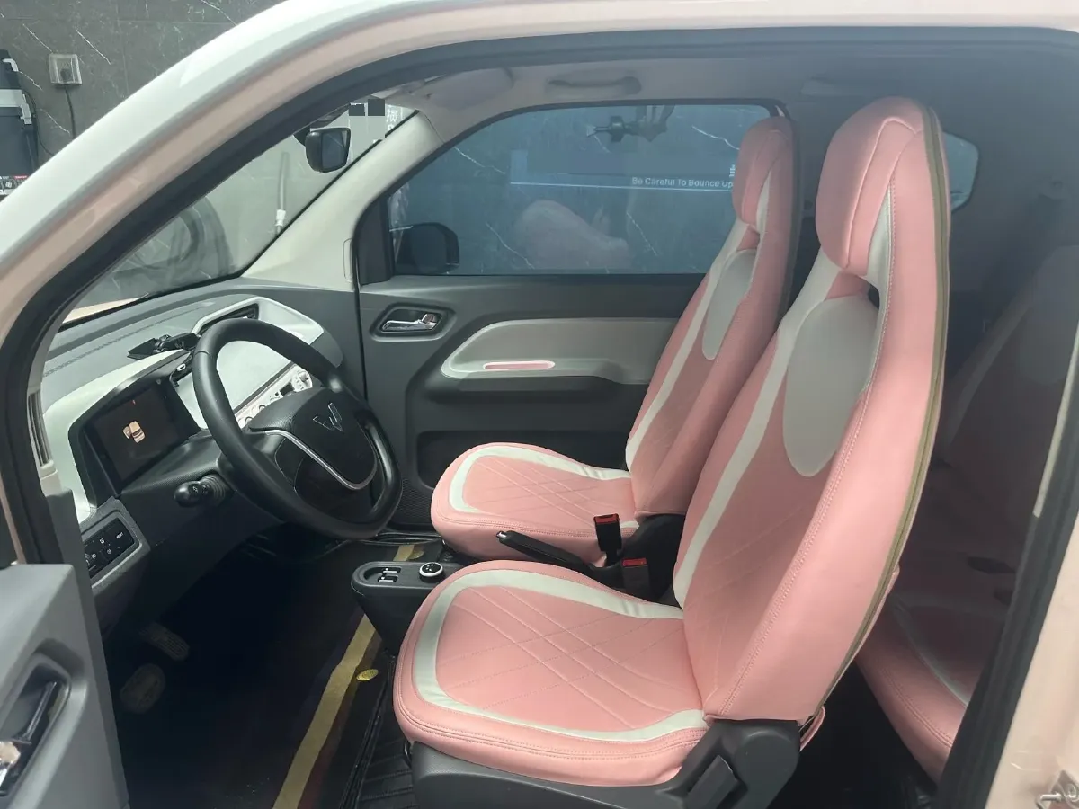 2021 WuLing HongGuang MINI EV BEV 13.9KWH,autocango,china used car exporter,china ev exporter,chinese used car exporter,chinese used ev exporter