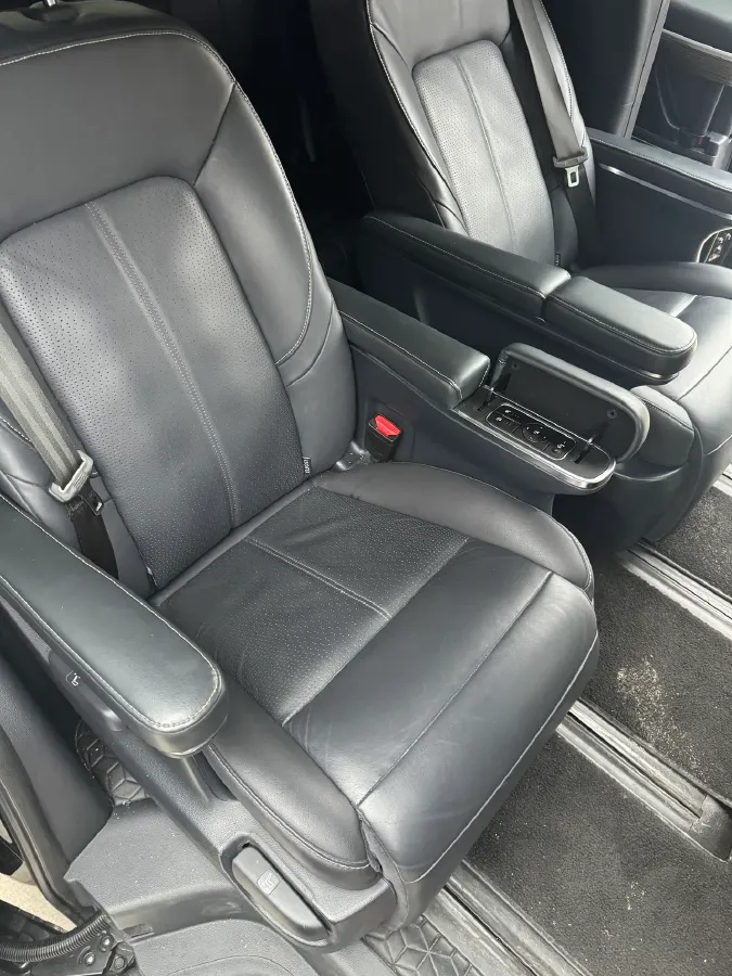 2021 GAC Trumpchi M8 2.0T 252HP L4 8AT,autocango,china used car exporter,china ev exporter,chinese used car exporter,chinese used ev exporter