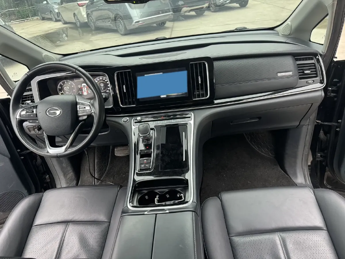 2021 GAC Trumpchi M8 2.0T 252HP L4 8AT,autocango,china used car exporter,china ev exporter,chinese used car exporter,chinese used ev exporter