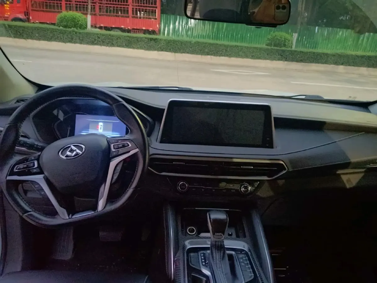 2017 MAXUS D90 2.0T 224HP L4 6AT,autocango,china used car exporter,china ev exporter,chinese used car exporter,chinese used ev exporter