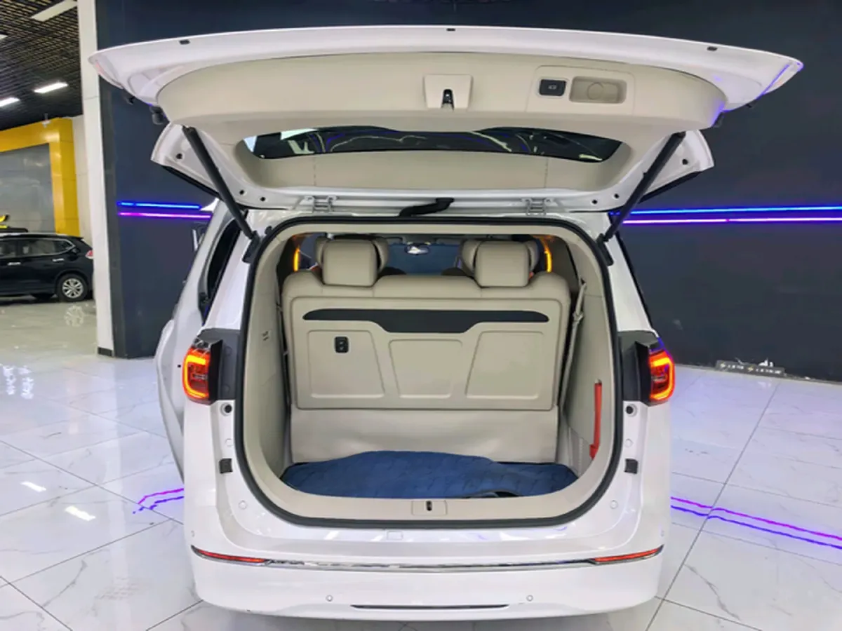 2020 Buick GL8 2.0T 237HP L4 9AT,autocango,china used car exporter,china ev exporter,chinese used car exporter,chinese used ev exporter