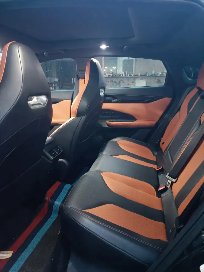 2022 ChangAn UNI-V 1.5T 188HP L4 7DCT,autocango,china used car exporter,china ev exporter,chinese used car exporter,chinese used ev exporter