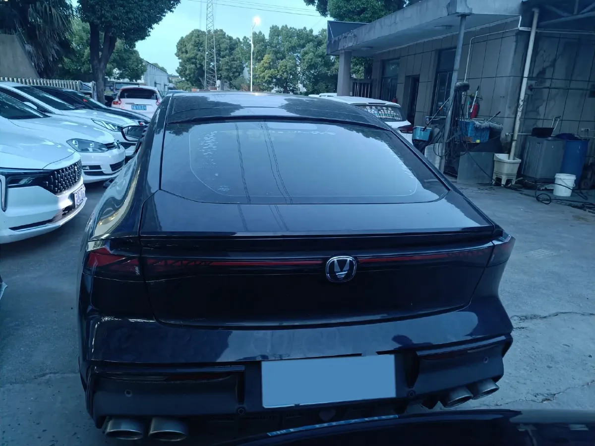 2022 ChangAn UNI-V 1.5T 188HP L4 7DCT,autocango,china used car exporter,china ev exporter,chinese used car exporter,chinese used ev exporter