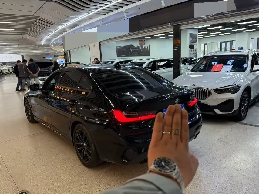 2021 BMW 3 Series 2.0T 184HP L4 8AT,autocango,china used car exporter,china ev exporter,chinese used car exporter,chinese used ev exporter