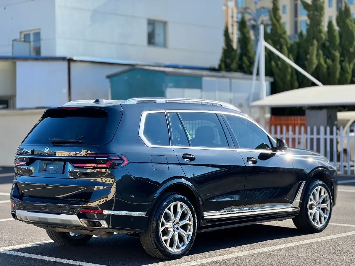2023 BMW X7 3.0T 381HP L6 8AT,autocango,china used car exporter,china ev exporter,chinese used car exporter,chinese used ev exporter