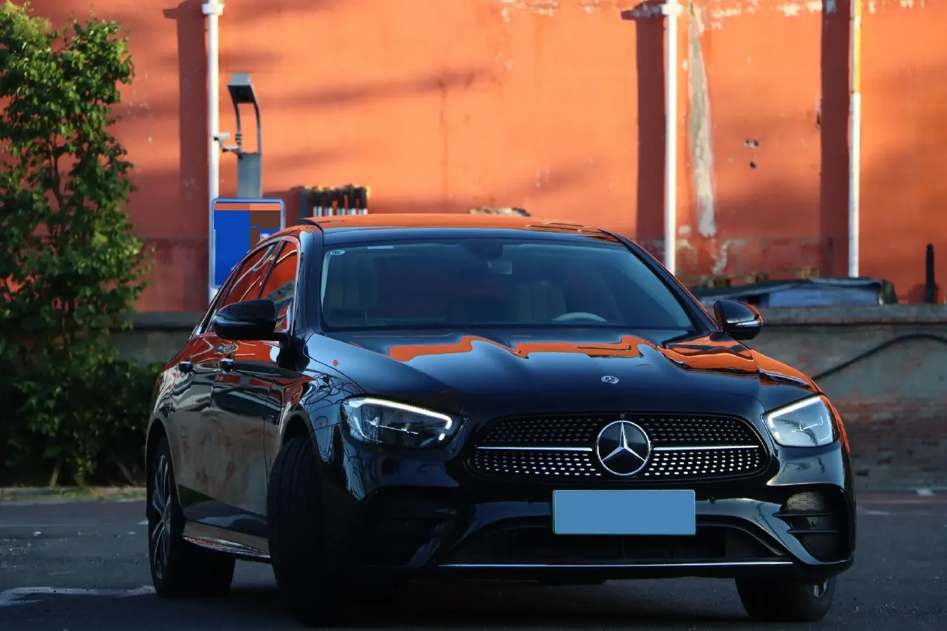 2022 Mercedes-Benz E Class 2.0T 211HP L4 9AT PHEV 25.4KWH,autocango,china used car exporter,china ev exporter,chinese used car exporter,chinese used ev exporter