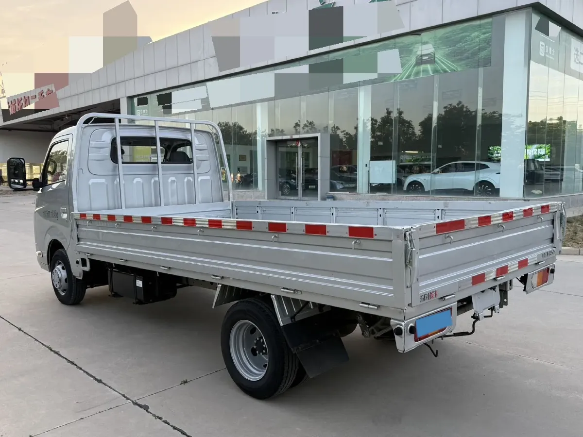 2023 WuLing Loong Truck 2.0L 136HP L4 5MT,autocango,china used car exporter,china ev exporter,chinese used car exporter,chinese used ev exporter