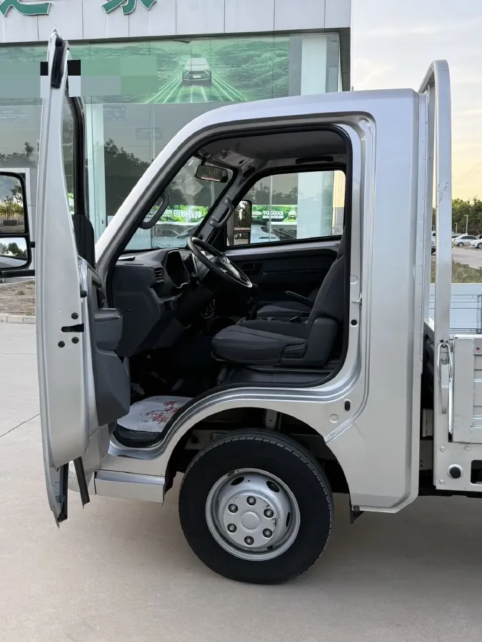 2023 WuLing Loong Truck 2.0L 136HP L4 5MT,autocango,china used car exporter,china ev exporter,chinese used car exporter,chinese used ev exporter