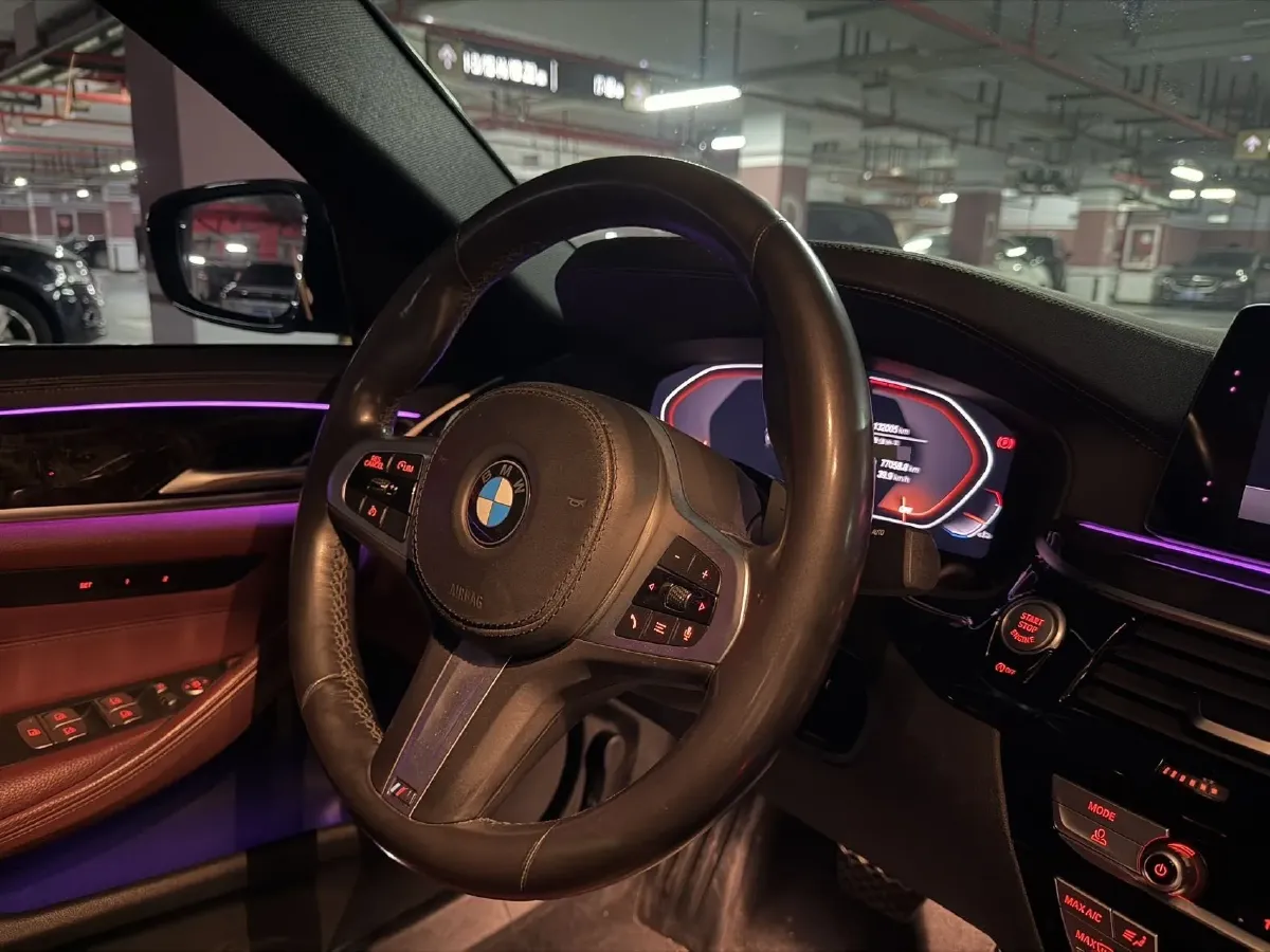 2020 BMW 5 Series 2.0T 252HP L4 8AT,autocango,china used car exporter,china ev exporter,chinese used car exporter,chinese used ev exporter