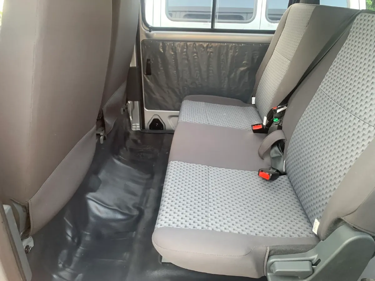 2023 WuLing ZhiGuang 1.5L 102HP L4 5MT,autocango,china used car exporter,china ev exporter,chinese used car exporter,chinese used ev exporter
