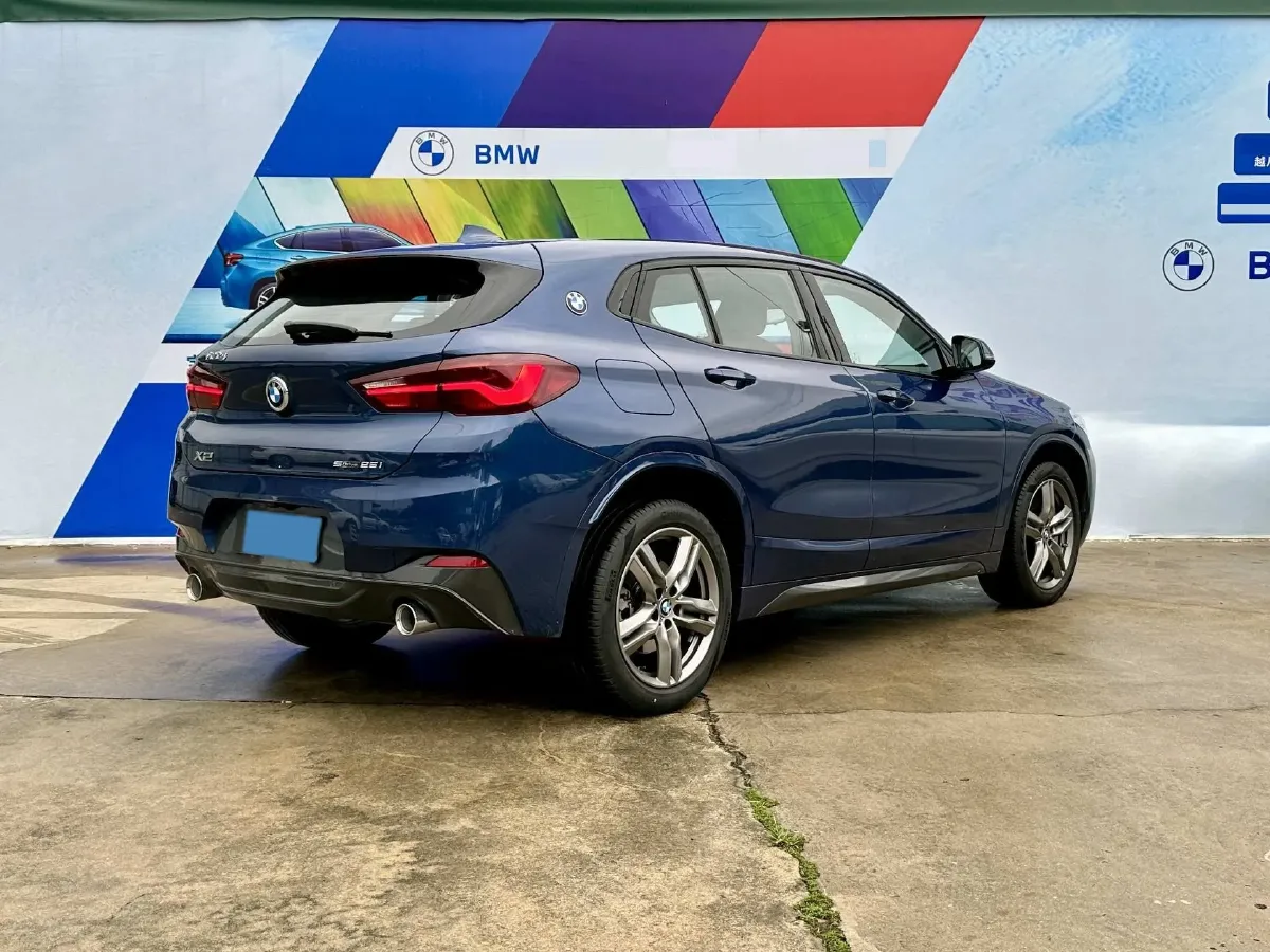 2022 BMW X2 2.0T 192HP L4 7DCT,autocango,china used car exporter,china ev exporter,chinese used car exporter,chinese used ev exporter
