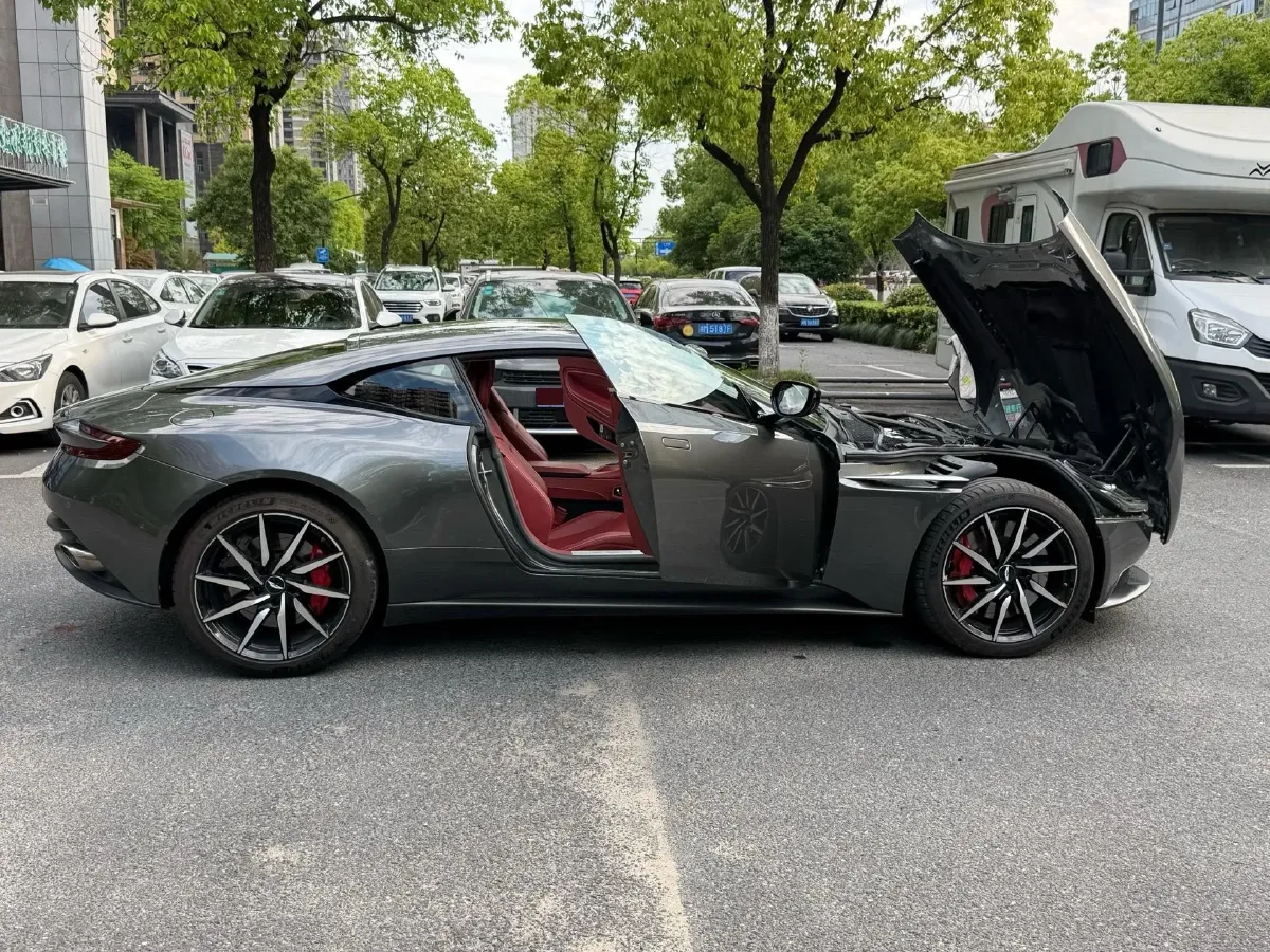 2020 Aston Martin DB11 4.0T 510HP V8 8AT,autocango,china used car exporter,china ev exporter,chinese used car exporter,chinese used ev exporter