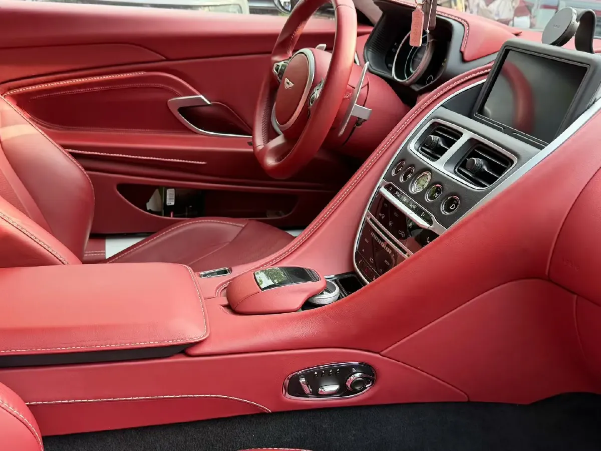 2020 Aston Martin DB11 4.0T 510HP V8 8AT,autocango,china used car exporter,china ev exporter,chinese used car exporter,chinese used ev exporter