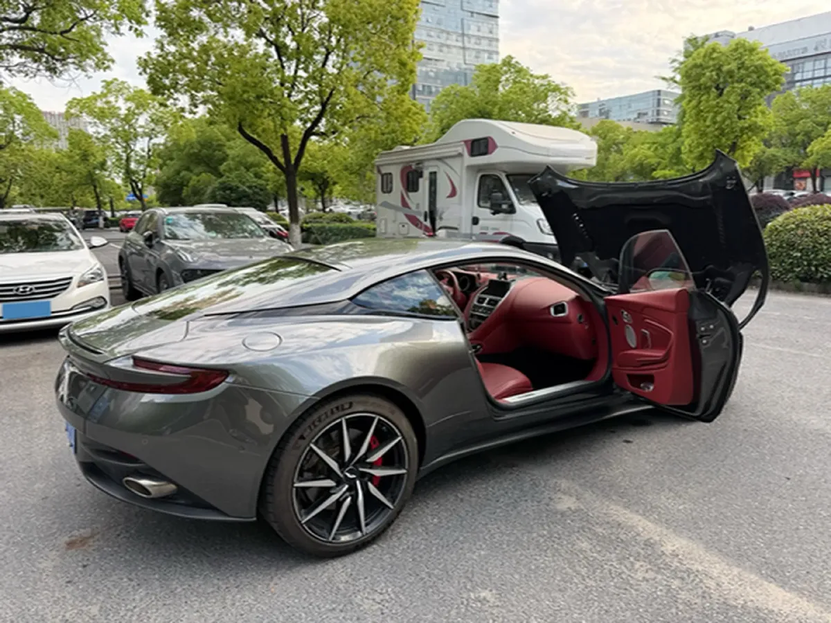 2020 Aston Martin DB11 4.0T 510HP V8 8AT,autocango,china used car exporter,china ev exporter,chinese used car exporter,chinese used ev exporter