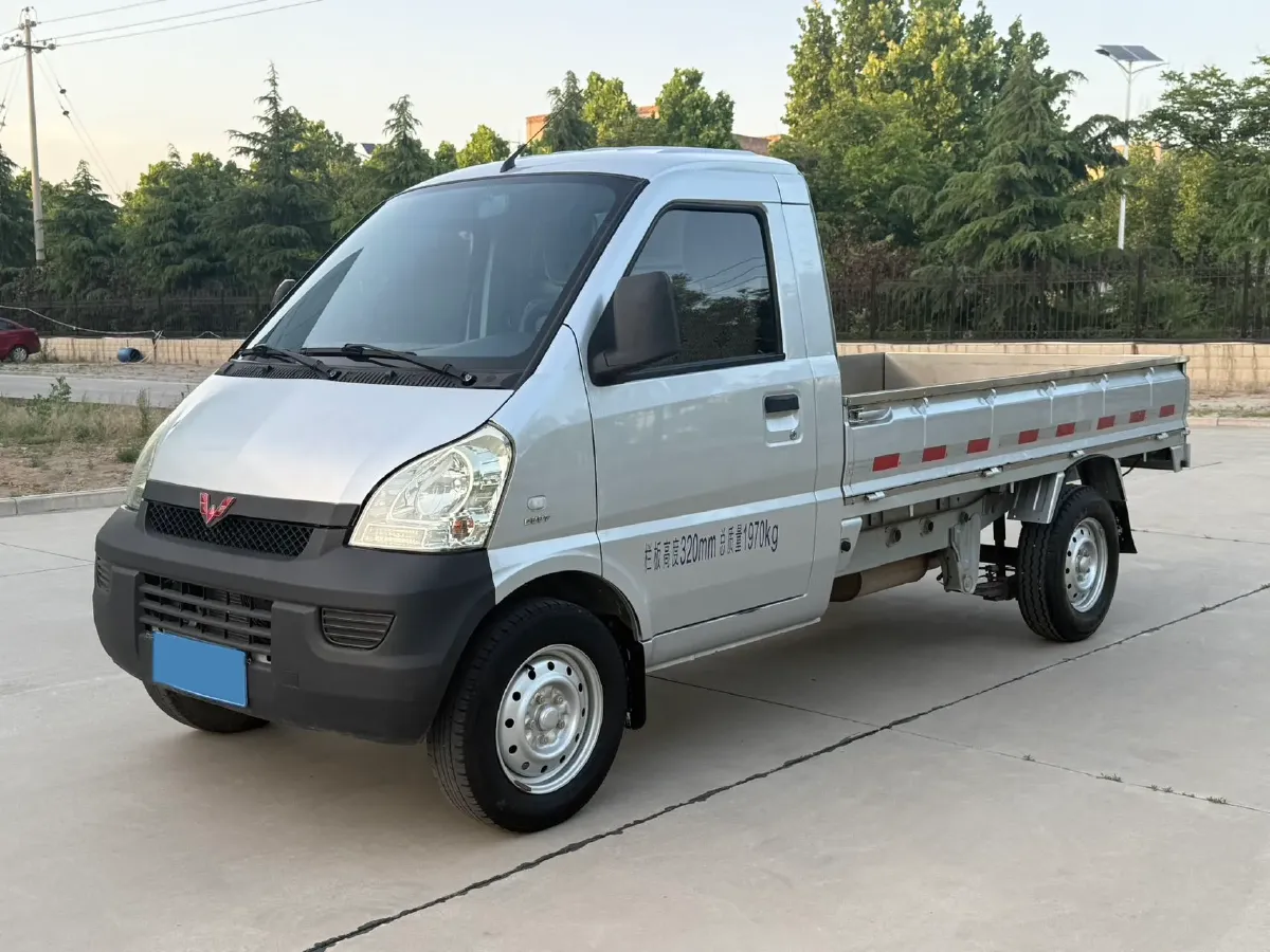 2020 WuLing RongGuang Mini Truck 1.5L 99HP L4 5MT,autocango,china used car exporter,china ev exporter,chinese used car exporter,chinese used ev exporter