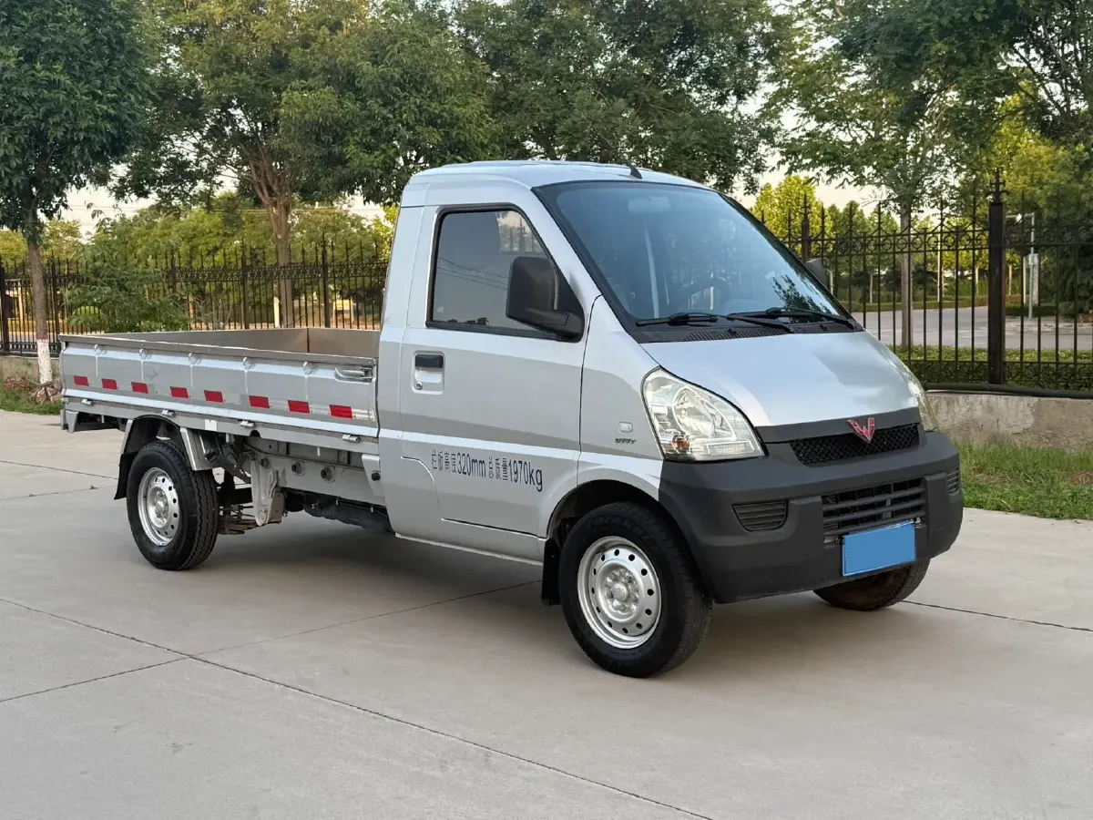 2020 WuLing RongGuang Mini Truck 1.5L 99HP L4 5MT,autocango,china used car exporter,china ev exporter,chinese used car exporter,chinese used ev exporter