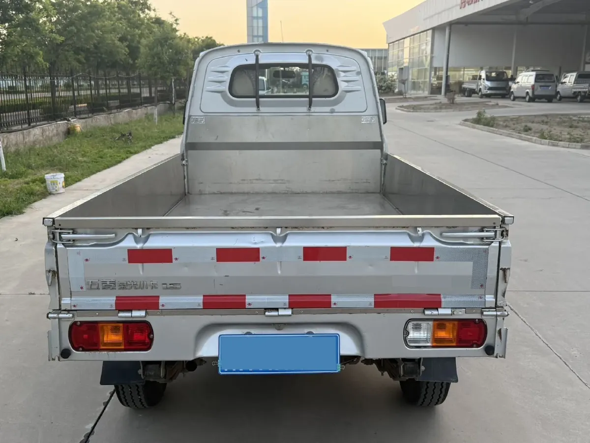 2020 WuLing RongGuang Mini Truck 1.5L 99HP L4 5MT,autocango,china used car exporter,china ev exporter,chinese used car exporter,chinese used ev exporter