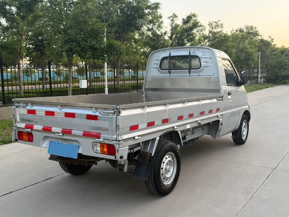 2020 WuLing RongGuang Mini Truck 1.5L 99HP L4 5MT,autocango,china used car exporter,china ev exporter,chinese used car exporter,chinese used ev exporter