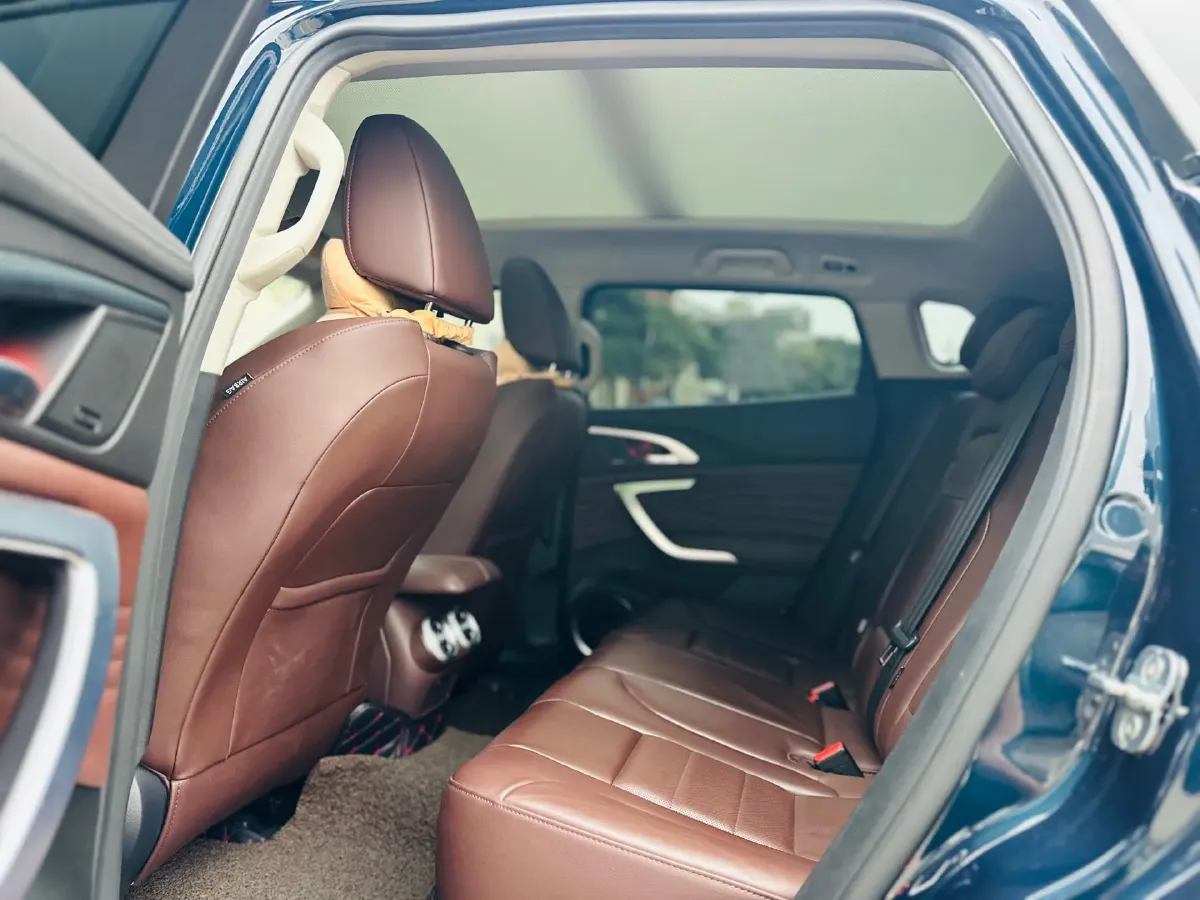2019 WEY VV7 2.0T 227HP L4 7DCT,autocango,china used car exporter,china ev exporter,chinese used car exporter,chinese used ev exporter