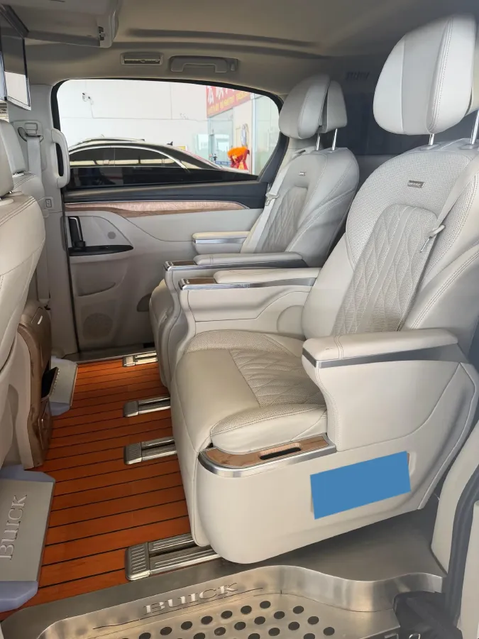 2018 Buick GL8 2.0T 260HP L4 6AT,autocango,china used car exporter,china ev exporter,chinese used car exporter,chinese used ev exporter
