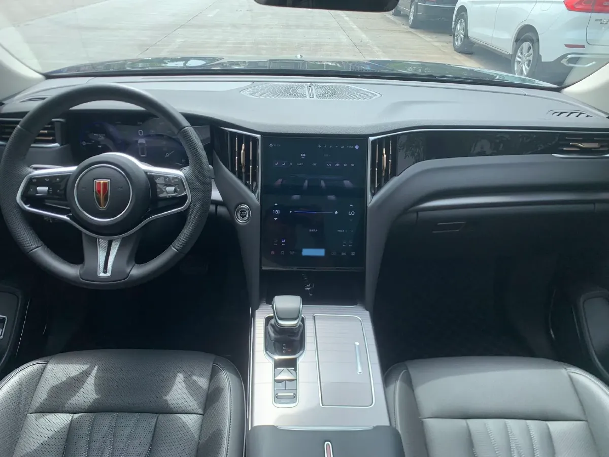 2024 HongQi HS7 2.0T 163HP L4 1DHT PHEV 20.1KWH,autocango,china used car exporter,china ev exporter,chinese used car exporter,chinese used ev exporter