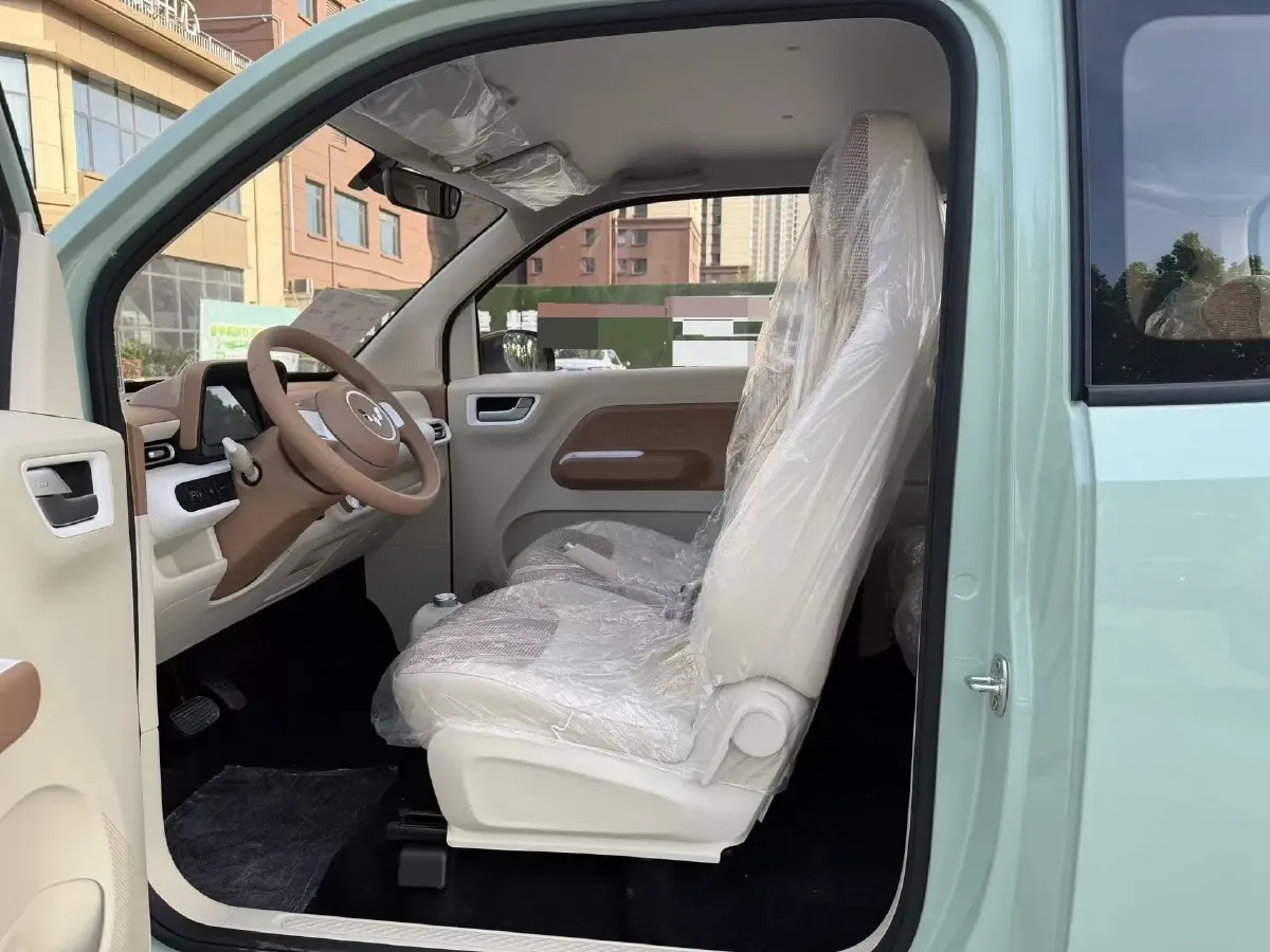 2024 WuLing HongGuang MINI EV BEV 17.3KWH,autocango,china used car exporter,china ev exporter,chinese used car exporter,chinese used ev exporter