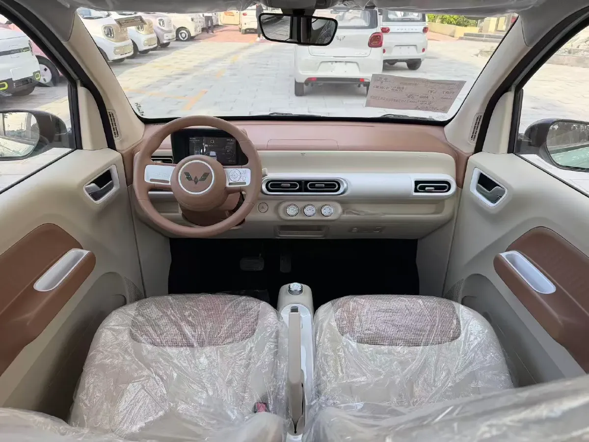 2024 WuLing HongGuang MINI EV BEV 17.3KWH,autocango,china used car exporter,china ev exporter,chinese used car exporter,chinese used ev exporter
