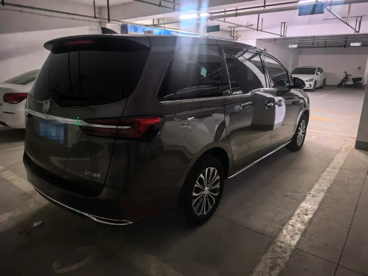 2023 Buick GL8 2.0T 237HP L4 9AT,autocango,china used car exporter,china ev exporter,chinese used car exporter,chinese used ev exporter