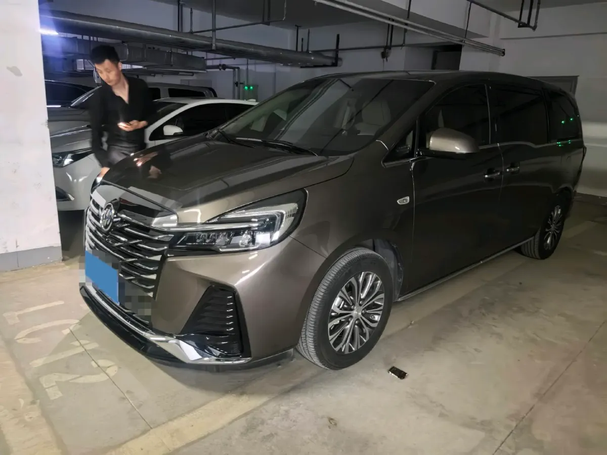 2023 Buick GL8 2.0T 237HP L4 9AT,autocango,china used car exporter,china ev exporter,chinese used car exporter,chinese used ev exporter