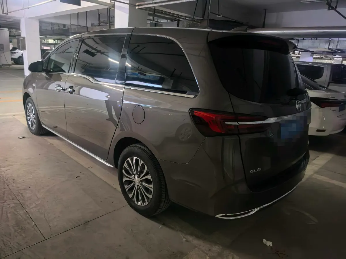 2023 Buick GL8 2.0T 237HP L4 9AT,autocango,china used car exporter,china ev exporter,chinese used car exporter,chinese used ev exporter