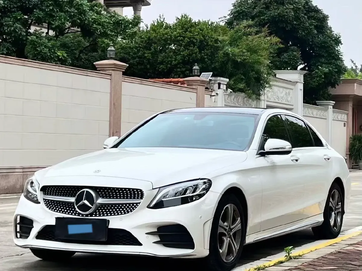 2020 Mercedes-Benz C Class 1.5T 184HP L4 9AT,autocango,china used car exporter,china ev exporter,chinese used car exporter,chinese used ev exporter
