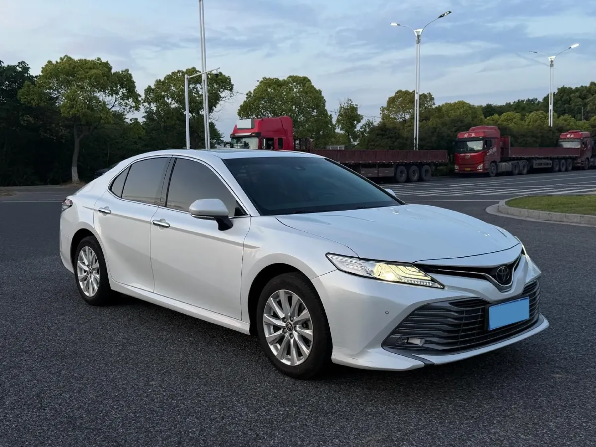 2019 Toyota Camry 2.0L 178HP L4 CVT,autocango,china used car exporter,china ev exporter,chinese used car exporter,chinese used ev exporter
