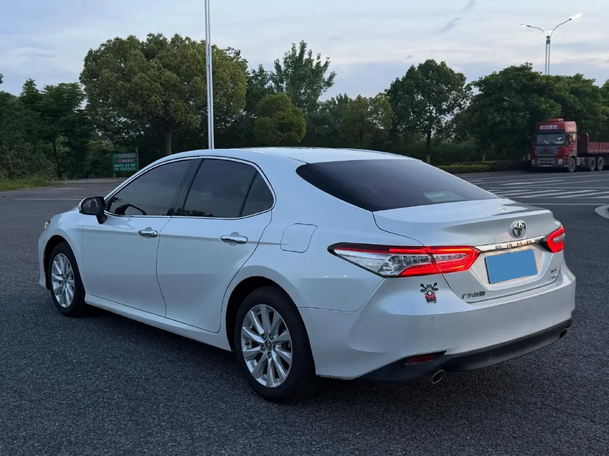 2019 Toyota Camry 2.0L 178HP L4 CVT,autocango,china used car exporter,china ev exporter,chinese used car exporter,chinese used ev exporter