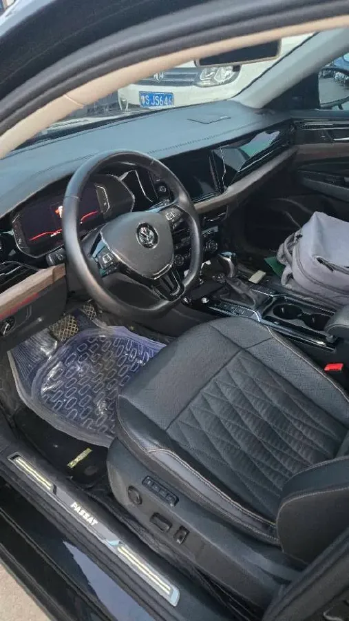 2019 Volvo V40 1.5T 152HP L4 6AT,autocango,china used car exporter,china ev exporter,chinese used car exporter,chinese used ev exporter