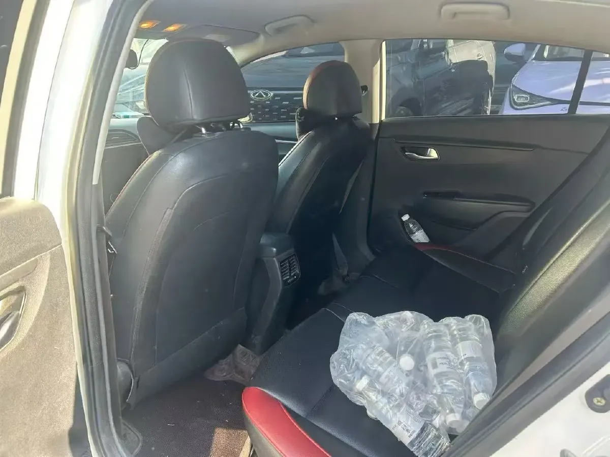 2017 Kia KX Cross 1.4L 100HP L4 6AT,autocango,china used car exporter,china ev exporter,chinese used car exporter,chinese used ev exporter
