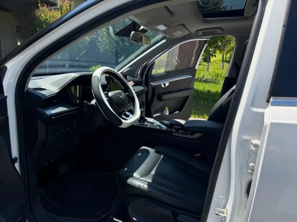 2021 WuLing XingChen 1.5T 147HP L4 CVT,autocango,china used car exporter,china ev exporter,chinese used car exporter,chinese used ev exporter