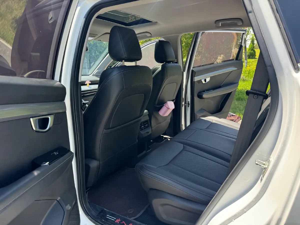 2021 WuLing XingChen 1.5T 147HP L4 CVT,autocango,china used car exporter,china ev exporter,chinese used car exporter,chinese used ev exporter