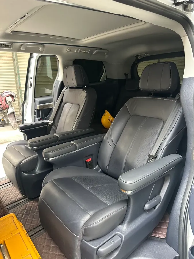 2023 GAC Trumpchi M8 2.0T 252HP L4 8AT,autocango,china used car exporter,china ev exporter,chinese used car exporter,chinese used ev exporter