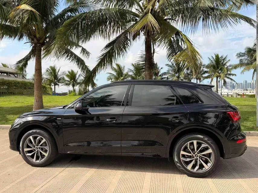 2022 Audi Q5L 2.0T 190HP L4 7DCT,autocango,china used car exporter,china ev exporter,chinese used car exporter,chinese used ev exporter
