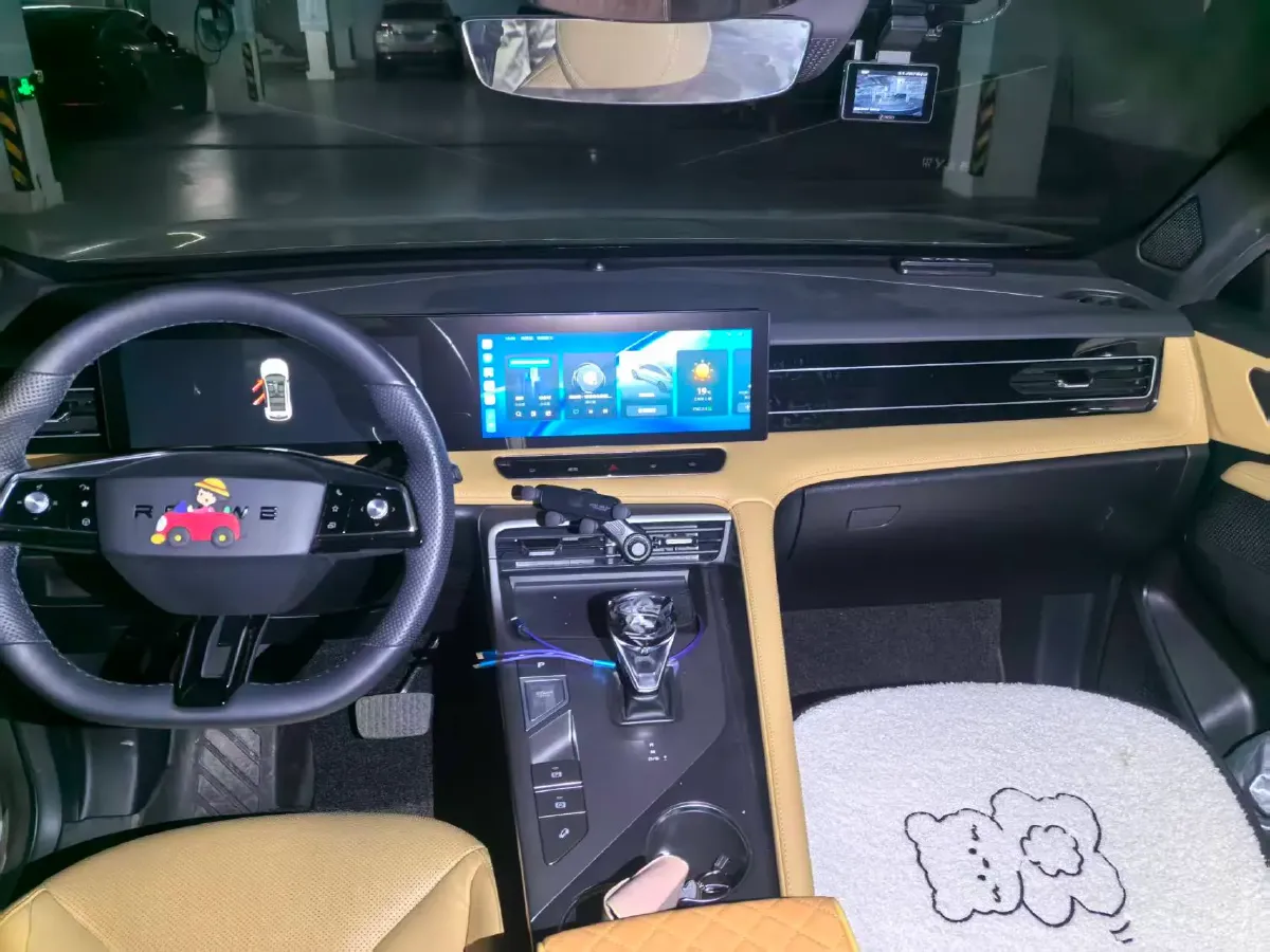 2023 Roewe RX5 1.5T 188HP L4 7DCT,autocango,china used car exporter,china ev exporter,chinese used car exporter,chinese used ev exporter