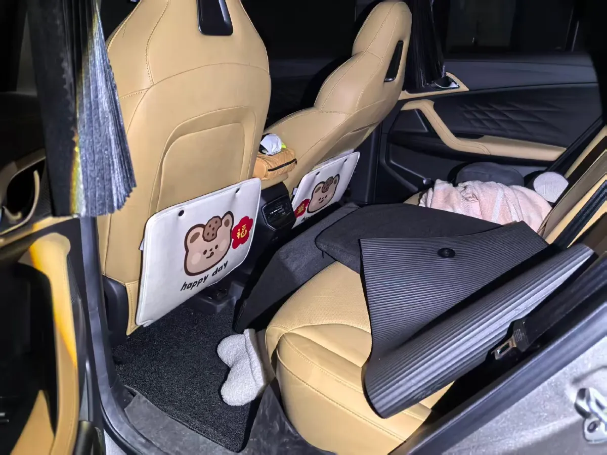 2023 Roewe RX5 1.5T 188HP L4 7DCT,autocango,china used car exporter,china ev exporter,chinese used car exporter,chinese used ev exporter