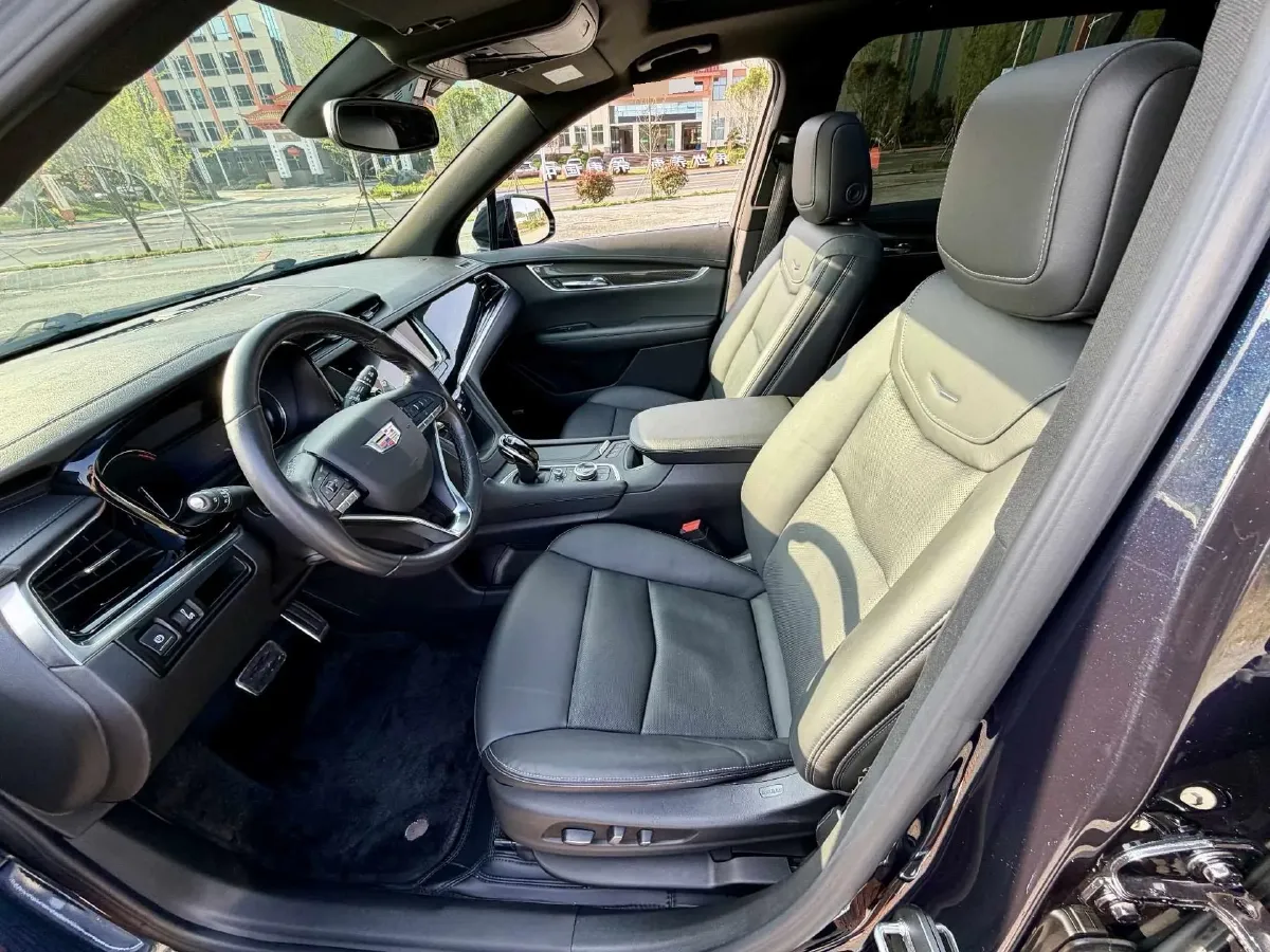 2021 Cadillac XT6 2.0T 237HP L4 9AT,autocango,china used car exporter,china ev exporter,chinese used car exporter,chinese used ev exporter