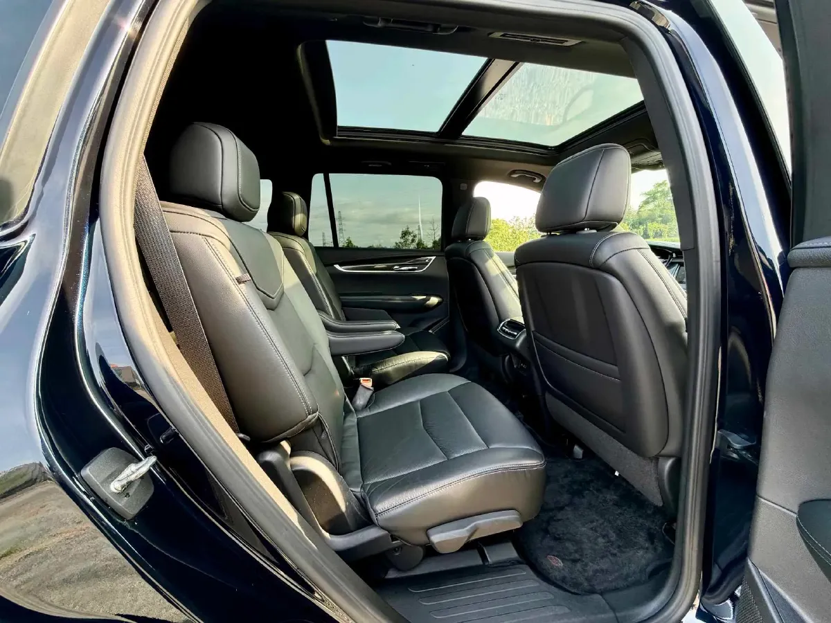 2021 Cadillac XT6 2.0T 237HP L4 9AT,autocango,china used car exporter,china ev exporter,chinese used car exporter,chinese used ev exporter