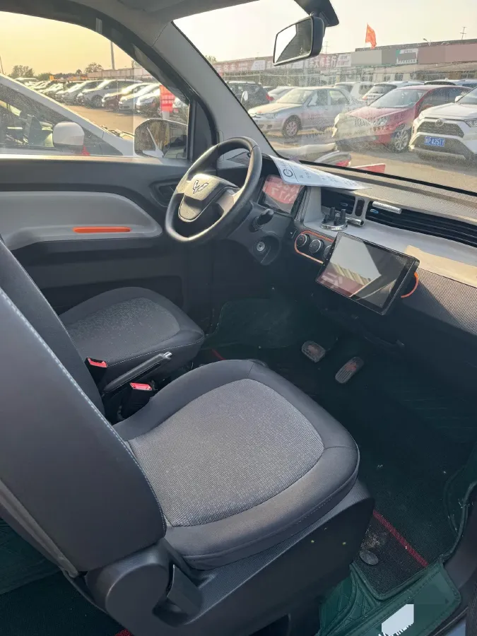 2020 WuLing HongGuang MINI EV BEV 9KWH,autocango,china used car exporter,china ev exporter,chinese used car exporter,chinese used ev exporter