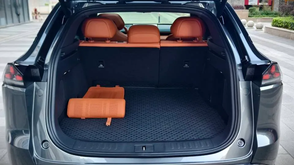 2024 JAC Refine RefineRF8 2.0T 253HP L4 8AT,autocango,china used car exporter,china ev exporter,chinese used car exporter,chinese used ev exporter