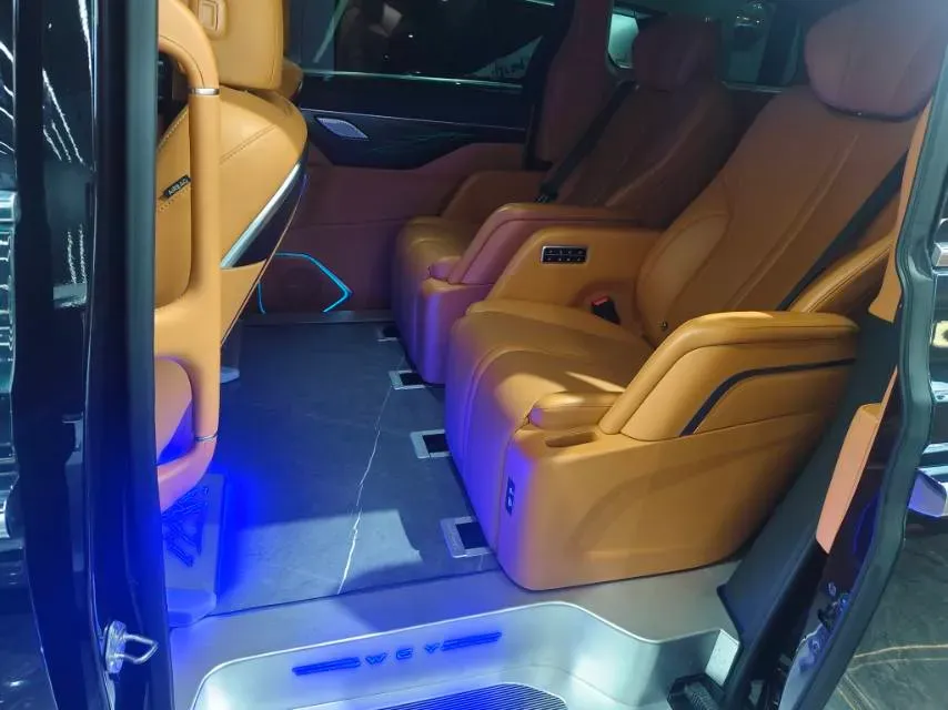 2024 Voyah ZhuiGuang 1.5T 136HP L4 PHEV 43KWH,autocango,china used car exporter,china ev exporter,chinese used car exporter,chinese used ev exporter
