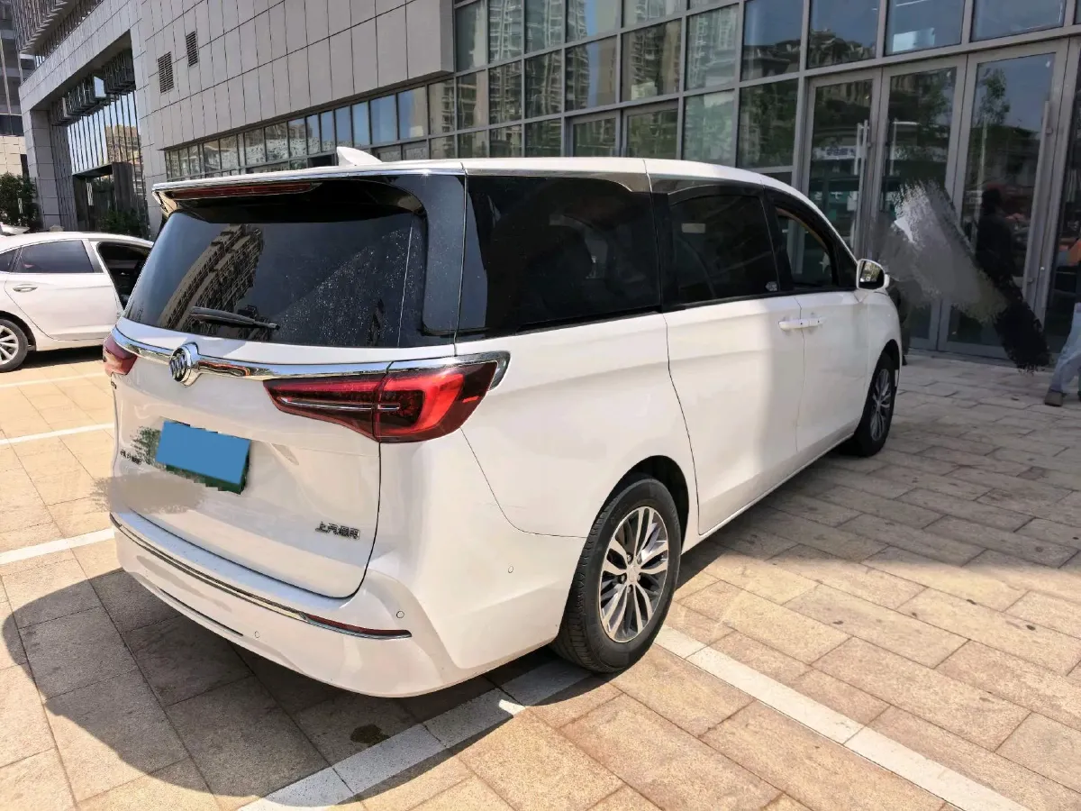 2020 Buick GL8 2.0T 237HP L4 9AT,autocango,china used car exporter,china ev exporter,chinese used car exporter,chinese used ev exporter